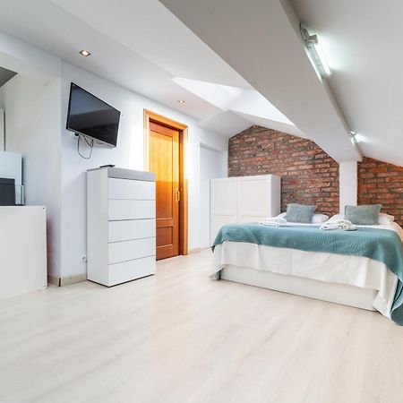 Loft En Calle Emblematica By Urbanhosting Santander Exterior foto