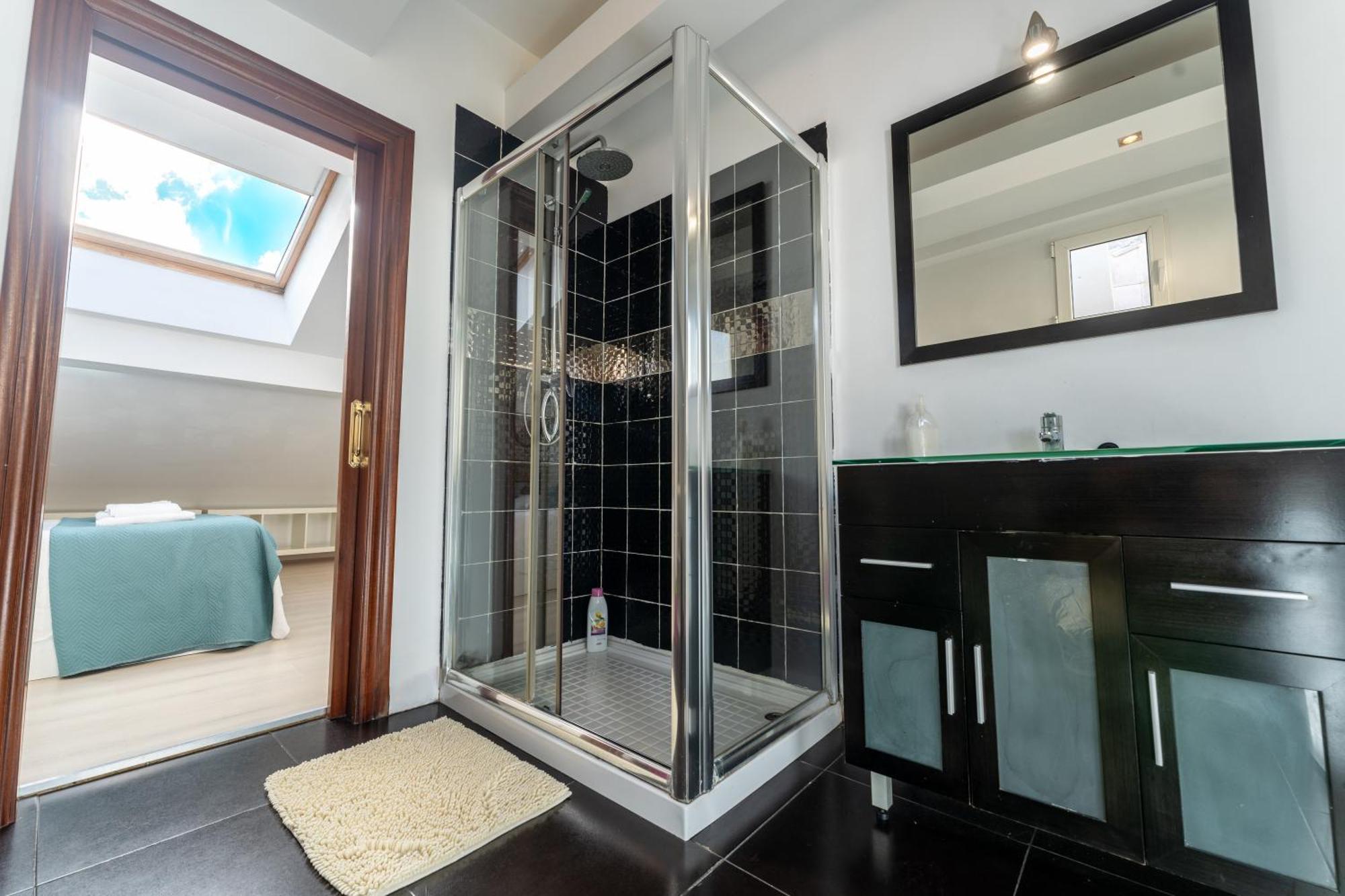 Loft En Calle Emblematica By Urbanhosting Santander Exterior foto